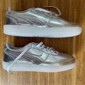 PUMA Women’s Silver Metallic Low-Top “Palermo”Sneakers